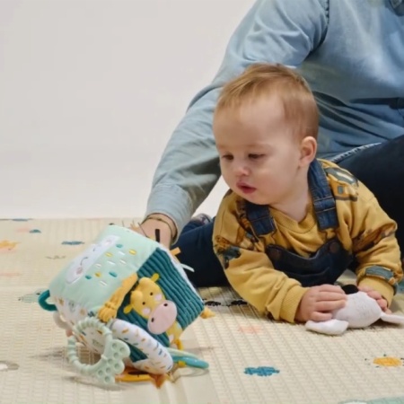 Eurekakids Cucu Cube senzorna kocka – mekana igračka za razvoj motorike