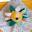 Eurekakids Cucu Doudou Lion senzorna plišana igračka lav sa detaljima tekstura
