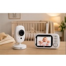 Baby monitor kamera u dečijoj sobi