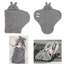 Jollein Wrap Blanket Bunny – prikaz zimske navlake za bebe u tamno sivoj boji