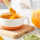 BBO blender za bebe priprema kašice u posudi
