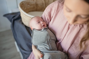 Săculeț Swaddle pentru infășat nou născut din bumbac + căciulița 0.2 TOG – First Step Mentă - Img 4