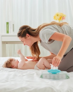 Șervețele umede pe bază apă, hipoalergenice, fără parfum, extra large - 240 buc