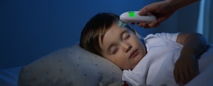 Termometru digital cu infraroșu pentru frunte și ureche, fără contact, pentru bebeluși, copii și adulți cu alarmă la febră - Img 5