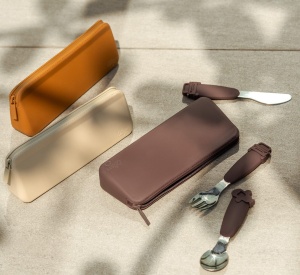 Set tacamuri din otel cu geanta portabila din silicon, caramel, model Tigru - Img 4