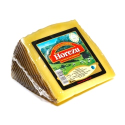 Branza Fermentata Maturata de Oaie HOREZU FIVE CONTINENTS 300g