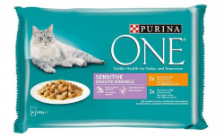 Mancare Umeda pt. Pisici Plic PURINA ONE Sensitive 4x85g