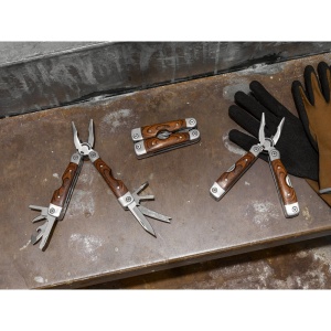 MAGNUM. Clește multifuncționale - materiale promoționale personalizate pentru branding și cadouri corporate