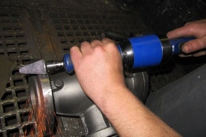 GDST 100-280BX DEPRAG Polizor drept pneumatic cu turbina tip biax cu penseta Ø6mm, 1.000W, 28.000rpm, frana automata, regulator integrat - Img 2