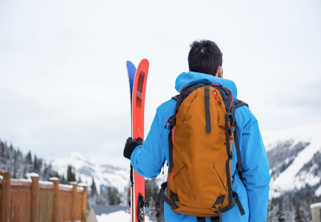 Ce să pui în bagaj pentru o vacanță la ski?