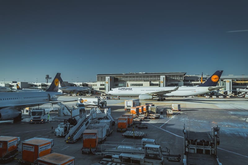 Ce trebuie să fac dacă bagajul a fost lovit în timpul călătoriei cu avionul?