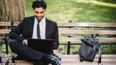 Servietă, rucsac sau geantă pentru laptop: ce să aleg