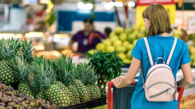 Sacoșă de cumpărături sau cărucior: ce să aleg