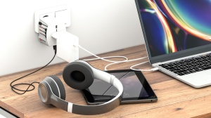Adaptor SKROSS World Travel MUV cu USB A și C - Img 4