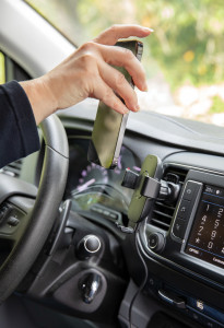 Suport auto cu încărcător wireless RCS din plastic reciclat 10W - Img 9