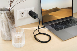Încărcător USB cu 3 porturi PD ultra rapid Philips de 65 W - Img 7