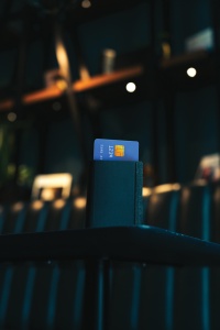 Seekcard – portofel din poliester reciclat RCS, cu localizare globală. - Img 13
