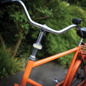 Set de lumini pentru biciclete reîncărcabile prin USB Lumino RCS din plastic reciclat - Img 8