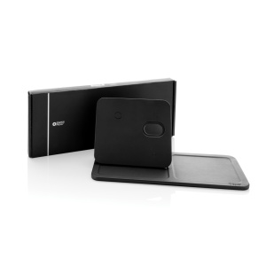 Tavă de birou Swiss Peak 3-în-1 cu încărcător wireless, realizată din PU reciclat RCS. - Img 12