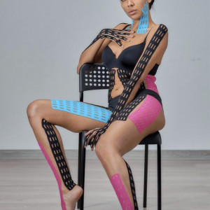 Bandă Kinesiologică pentru Drenaj Limfatic BB LYMPH TAPE™ 7.5cm x 5m – Bandă Perforată Premium Anticelulitică și Remodelare Corporală - Img 6