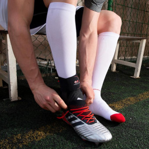Футболна Ортеза за Глезен McDavid Stealth Cleat (4314) – С Каишки Фигура-8 за Бутонки - Img 3