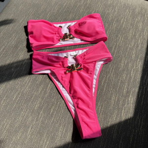 Costum de baie 2 piese cu talie inalta si accesorii metalice aurii, roz neon #ZZ2054 - Img 3