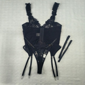 Set lenjerie intima sexy din dantela brodata cu bustiera, negru, 3 piese #ZZ4581 - Img 8