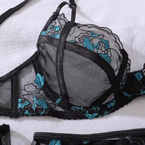 Set lenjerie intima sexy din dantelată brodată cu mănuși și ciorapi, negru, 5 piese #ZZ4295 - Img 10