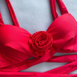Costum de baie 3 piese cu fusta, cupe buretate si trandafiri decorativi, rosu #ZZ3040 - Img 9