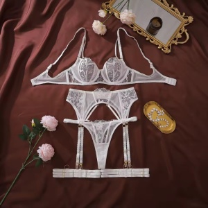 Set lenjerie intima sexy din dantela brodata, alb, 4 piese #ZZ4287 - Img 10