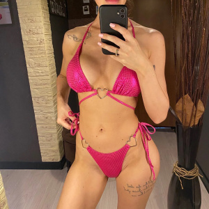 Costum de baie 2 piese metalizat cu inimioare metalice si snururi , roz fucsia #ZZ2100 - Img 3