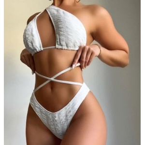 Costum de baie 2 piese texturat, sutien pe un umar, alb #ZZ2744