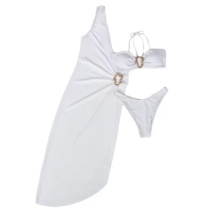 Costum de baie 3 piese cu rochie pe un umar si elemente metalice aurii decorative, alb #ZZ3050 - Img 7