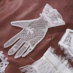 Set lenjerie intima sexy din dantela cu puf decorativ si manusi , alb, 4 piese #ZZ4641 - Img 10