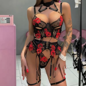 Set lenjerie intima sexy din dantelacu broderie florala, negru/ rosu, 5 piese #ZZ4383