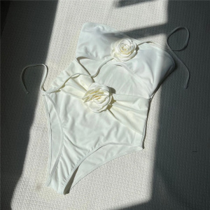 Costum de baie intreg cu decupaj si trandafiri decorativi, alb #ZZ1012 - Img 5