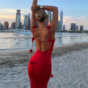 Rochie sexy lunga mulata, cu spatele gol si trandafiri decorativi, rosu #ZZ1044