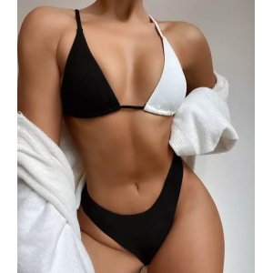Costum de baie 2 piese reiat, sutien in 2 culori, negru/ alb #ZZ2850