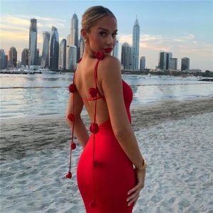 Rochie sexy lunga mulata, cu spatele gol si trandafiri decorativi, rosu #ZZ1044 - Img 3
