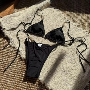 Costum de baie 2 piese cu perle decorative si decupaje la slip, negru #ZZ2145 - Img 2