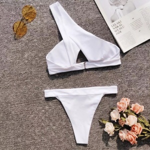 Costum de baie 2 piese, sutien pe un umar si slip cu catarama, alb #ZZ2793 - Img 12