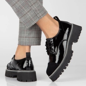 Pantofi dama negru casual piele naturala lacuita cu platforma lant decorativ Filippo DP4581-23-BK-Negru