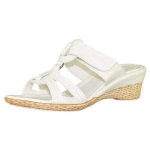 Papuci dama bej casual din piele naturala cu platforma Nicolis 60663-Bej