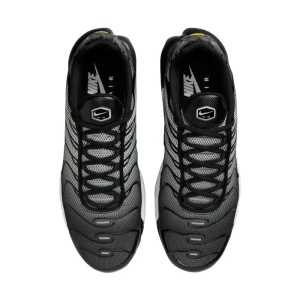 Pantofi barbati negru sport textil cu talpa groasa Nike Air Max Plus HM0709-100-Negru