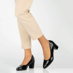 Pantofi dama negru eleganti piele ecologica lacuita cu toc Filippo DP4497-23-BK-Negru