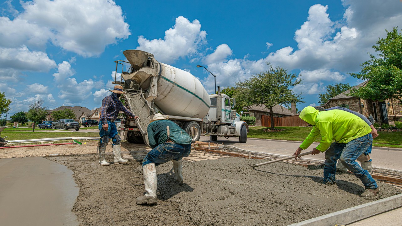 Articulațiile și munca în construcții sau agricultură: ce trebuie să știe românii activi fizic