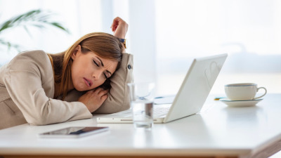 Oboseala de sezon sau altceva? Cum recunoști astenia de primăvară și cum îți susții imunitatea în perioada schimbărilor de temperatură