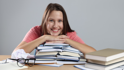 Pregătire inteligentă pentru examene (sau cursuri): combinații dovedite de nutrienți și obiceiuri pentru concentrare și memorie