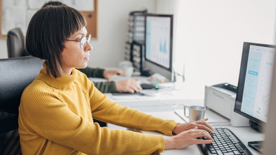 Oboseala mentală după o zi la calculator: de ce apare și ce poți face