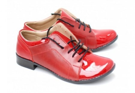 Pantofi dama piele naturala rosii cu siret cod P91